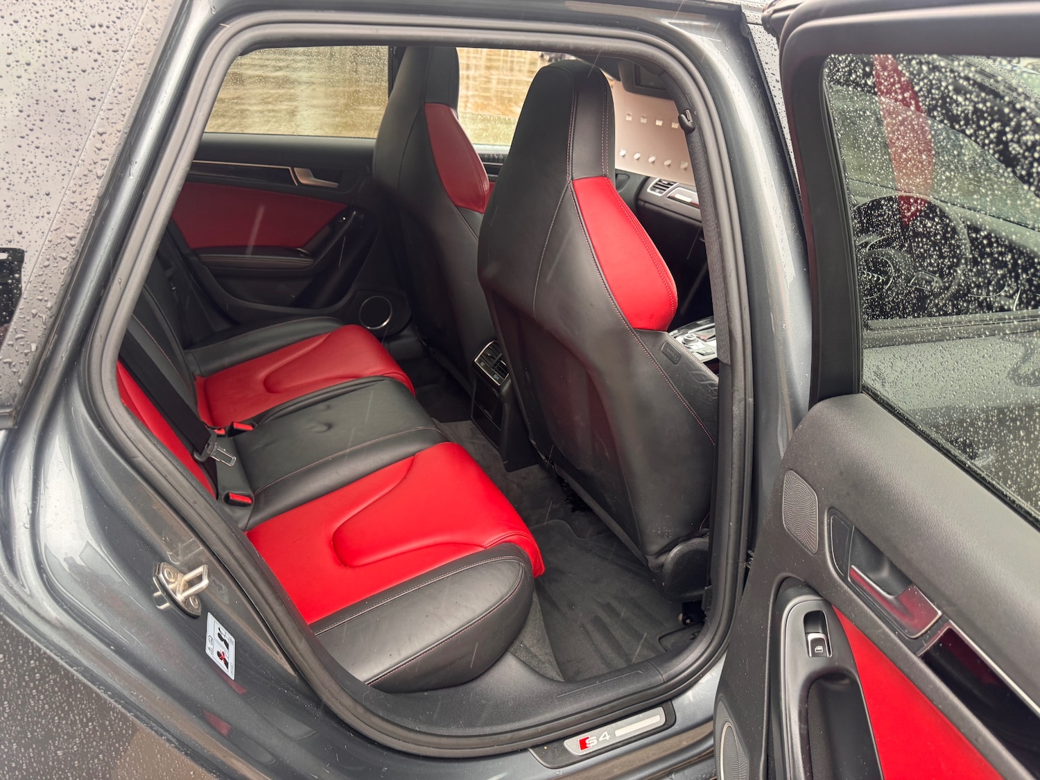 Used Audi A4 2012 for sale - 76979283: Photo 10