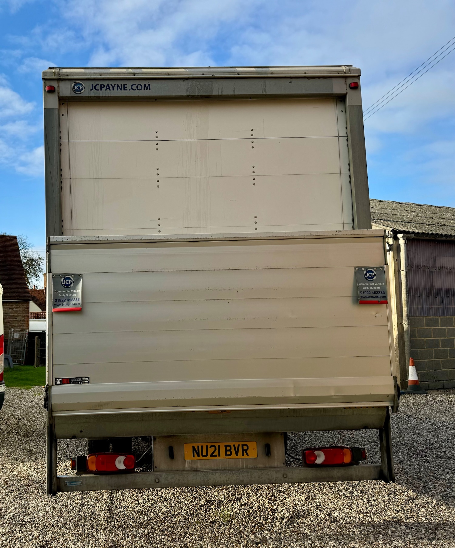 Vehicle 21