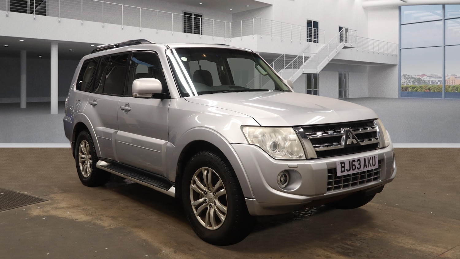 Used Mitsubishi Shogun 2013 for sale - 77564233: Photo 1