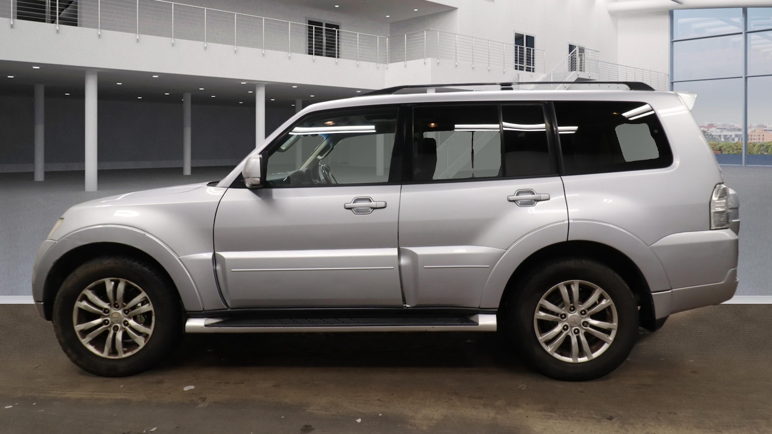 Used Mitsubishi Shogun 2013 for sale - 77564233: Photo 5