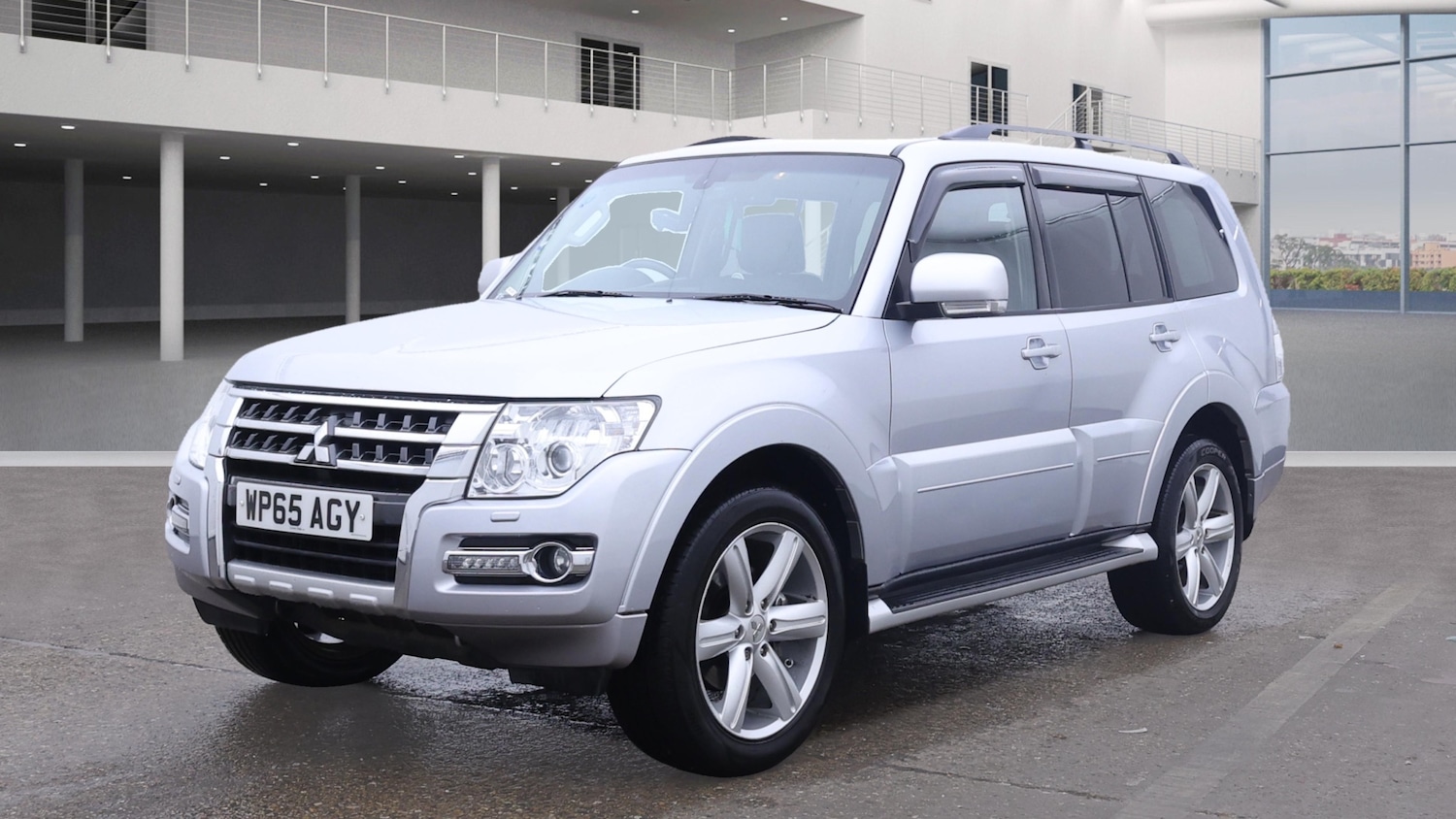 Used Mitsubishi Shogun 2015 for sale - 76845075: Photo 2