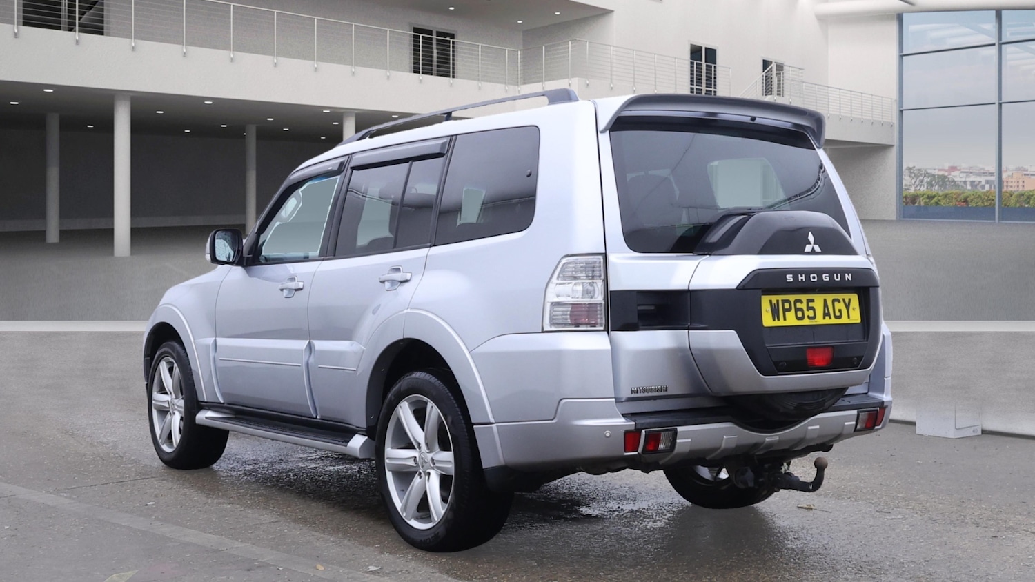 Used Mitsubishi Shogun 2015 for sale - 76845075: Photo 3