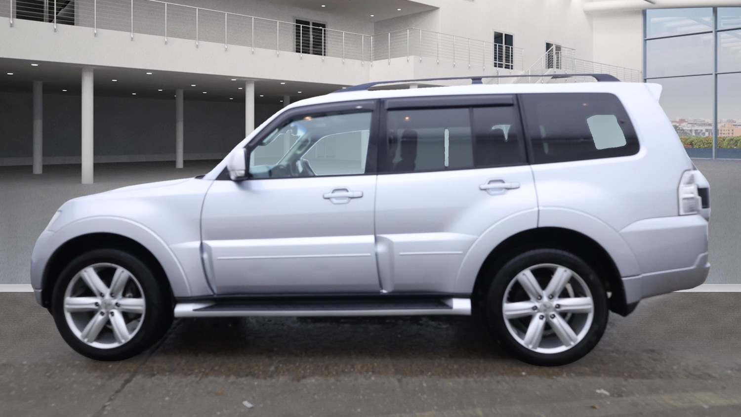 Used Mitsubishi Shogun 2015 for sale - 76845075: Photo 6