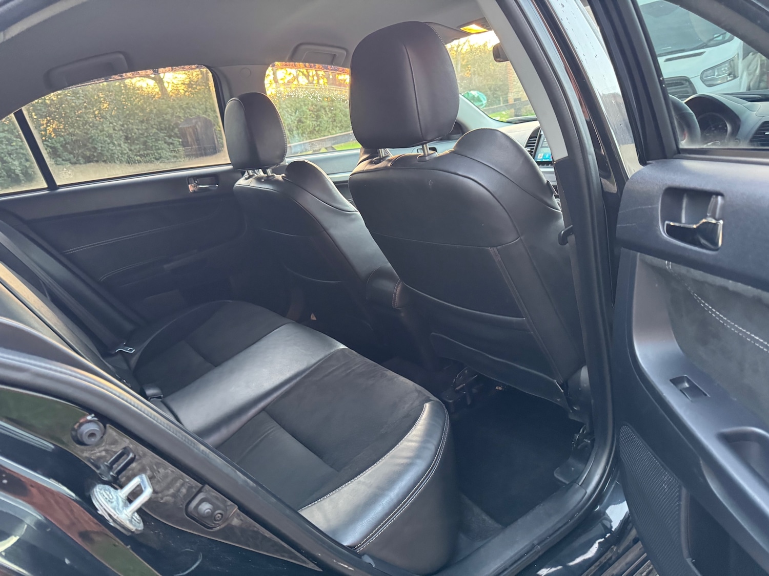 Used Mitsubishi Lancer 2010 for sale - 76638347: Photo 22