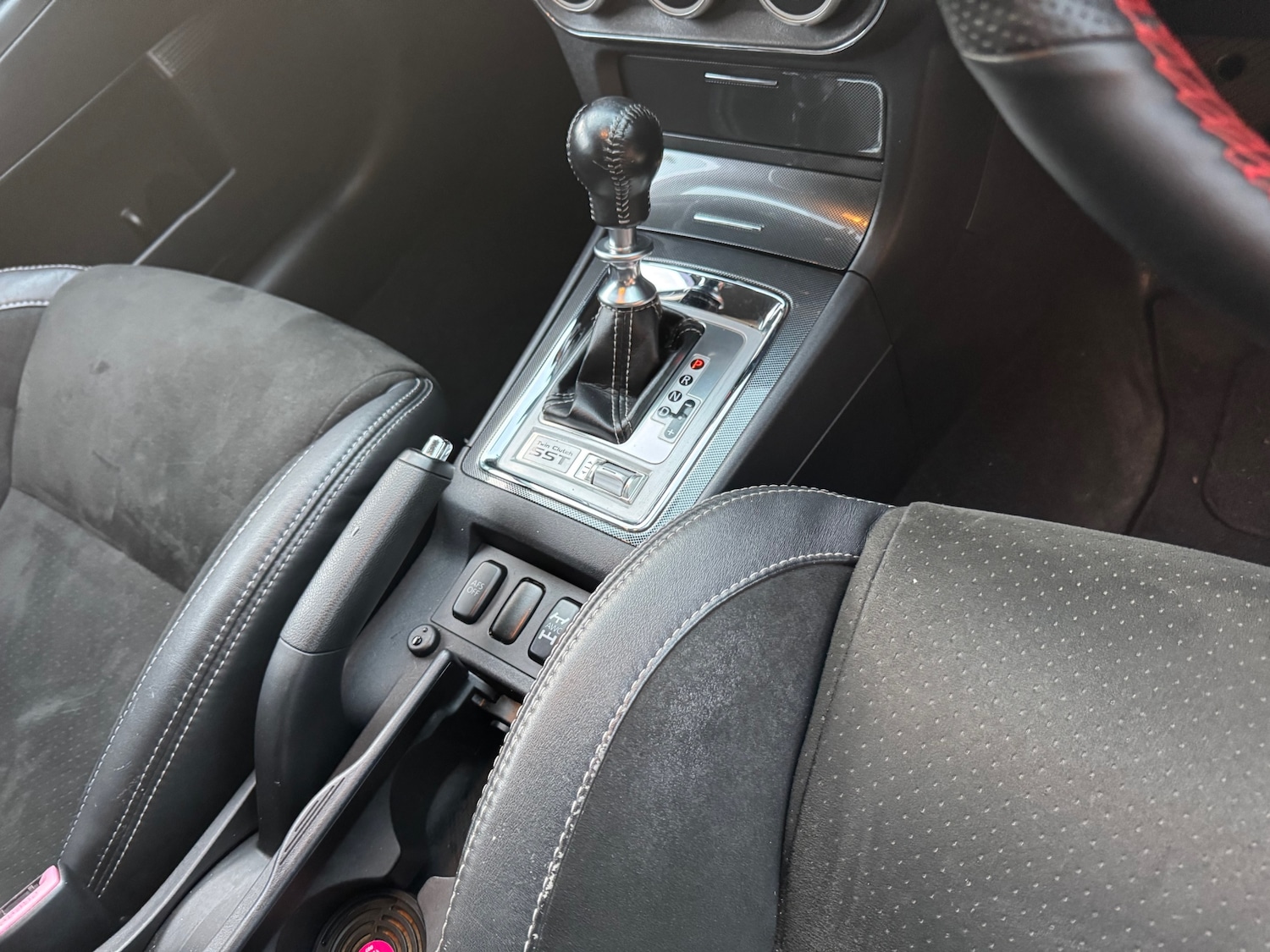 Used Mitsubishi Lancer 2010 for sale - 76638347: Photo 28