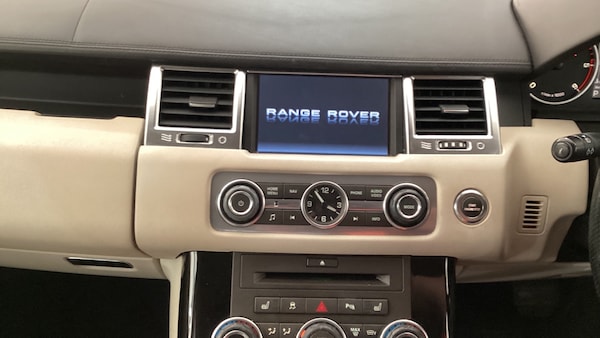 Used Land Rover Range Rover Sport 2010 for sale - 74754192: Photo 10