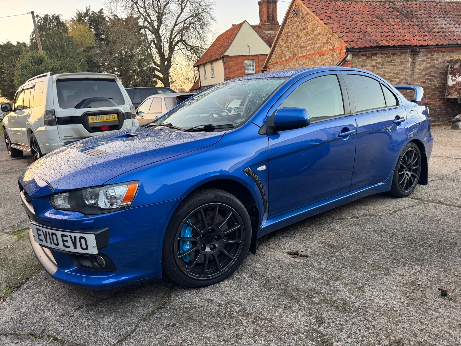 Used Mitsubishi Lancer 2010 for sale - 76171479: Photo 2