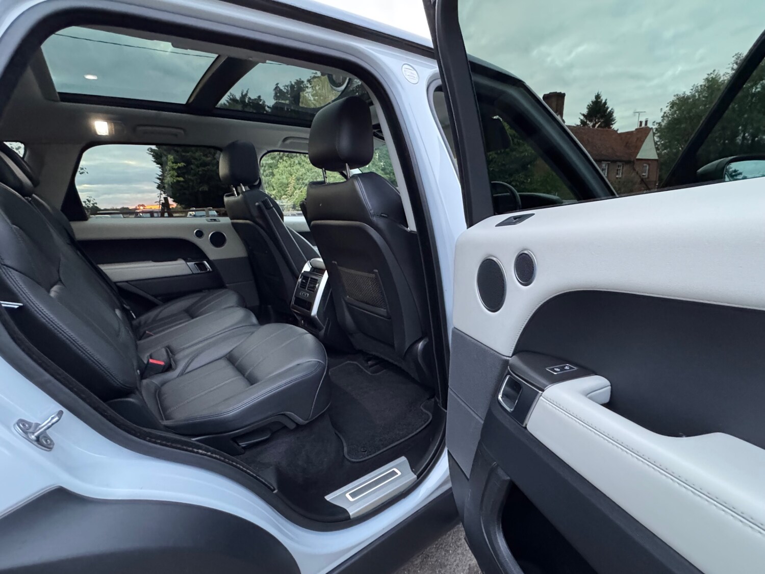 Used Land Rover Range Rover Sport 2016 for sale - 75608332: Photo 22