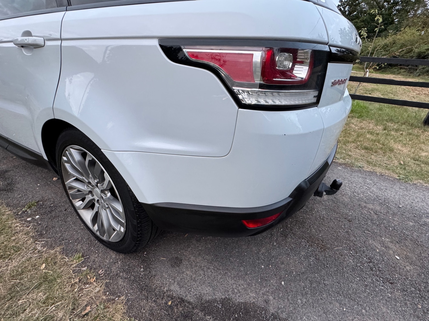 Used Land Rover Range Rover Sport 2016 for sale - 75608332: Photo 28