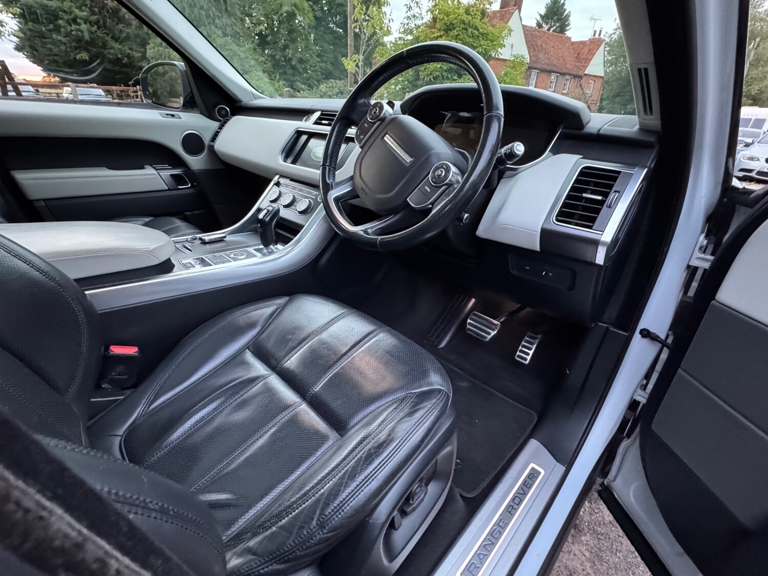 Used Land Rover Range Rover Sport 2016 for sale - 75608332: Photo 32