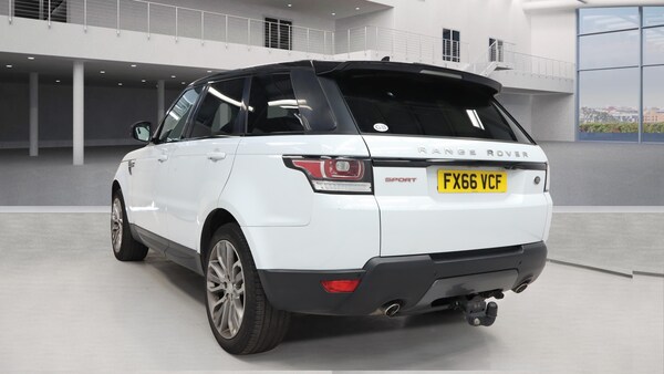 Used Land Rover Range Rover Sport 2016 for sale - 75608332: Photo 3