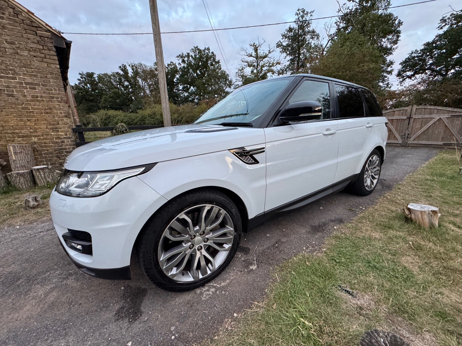 Used Land Rover Range Rover Sport 2016 for sale - 75608332: Photo 40