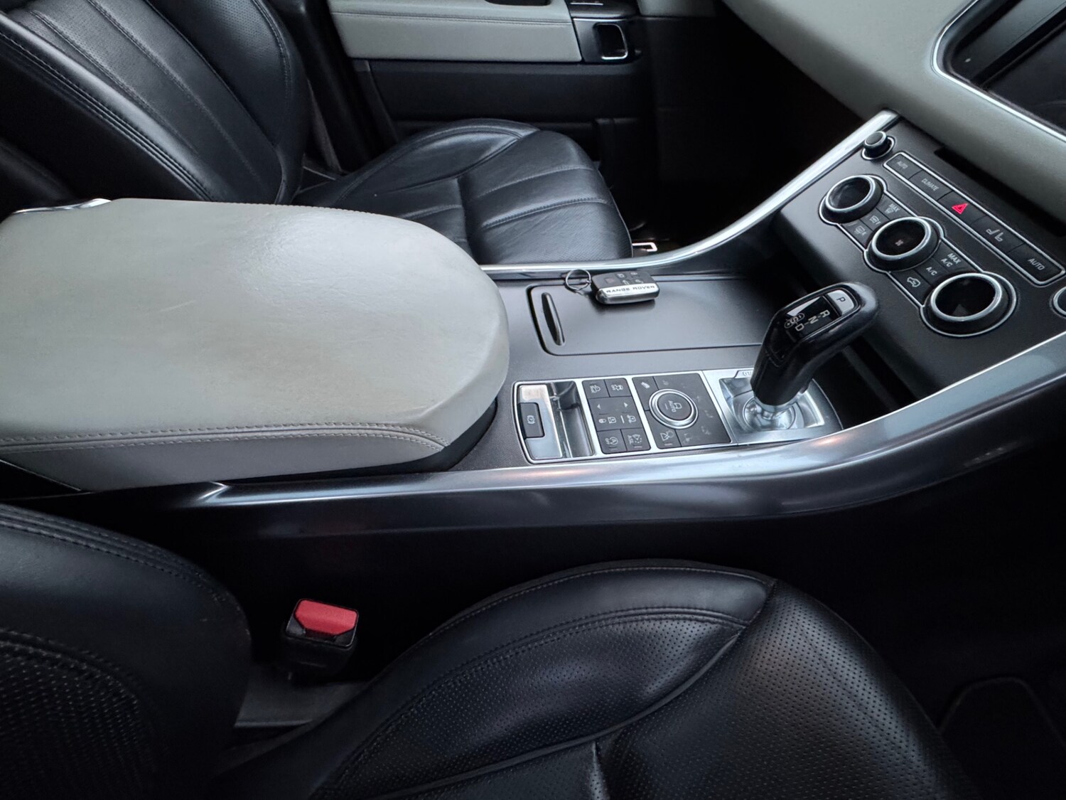 Used Land Rover Range Rover Sport 2016 for sale - 75608332: Photo 45