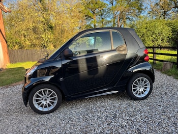 Used smart fortwo 2011 for sale - 78340090: Photo