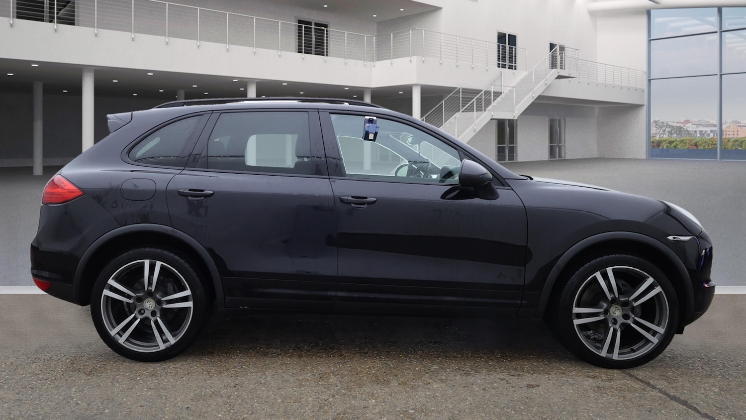 Used Porsche Cayenne 2011 for sale - 77149496: Photo 5