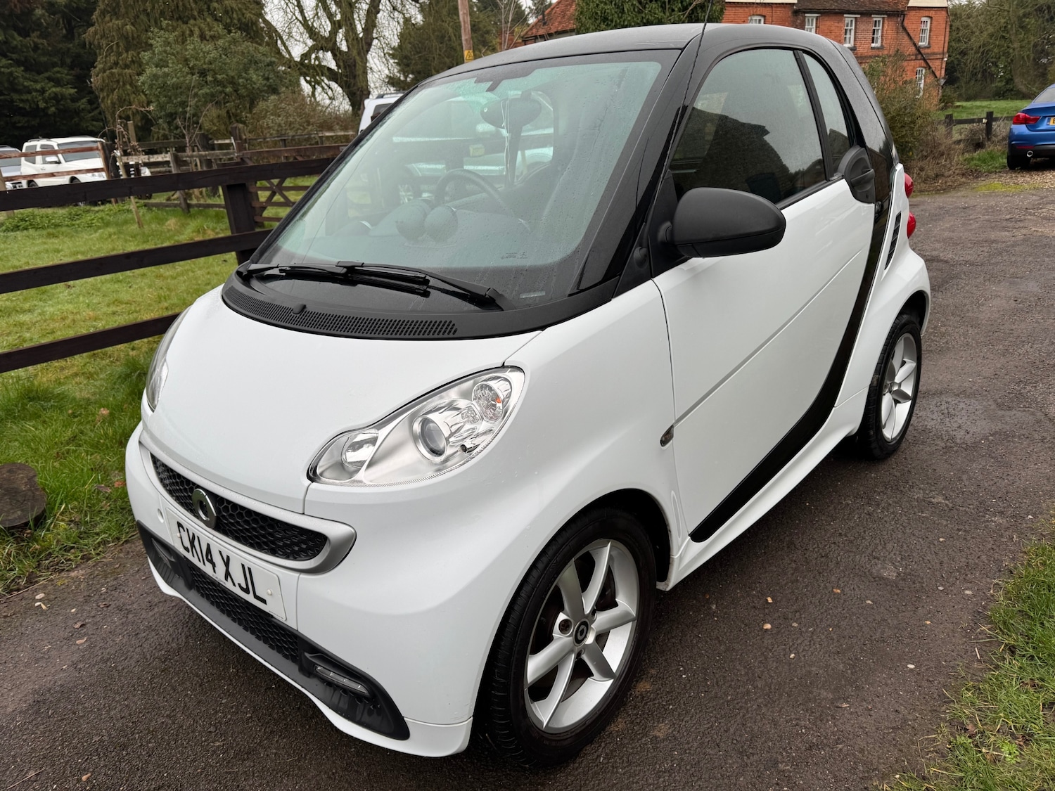 Used smart fortwo 2014 for sale - 77789121: Photo 2