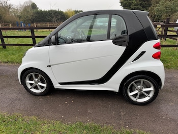 Used smart fortwo 2014 for sale - 77789121: Photo