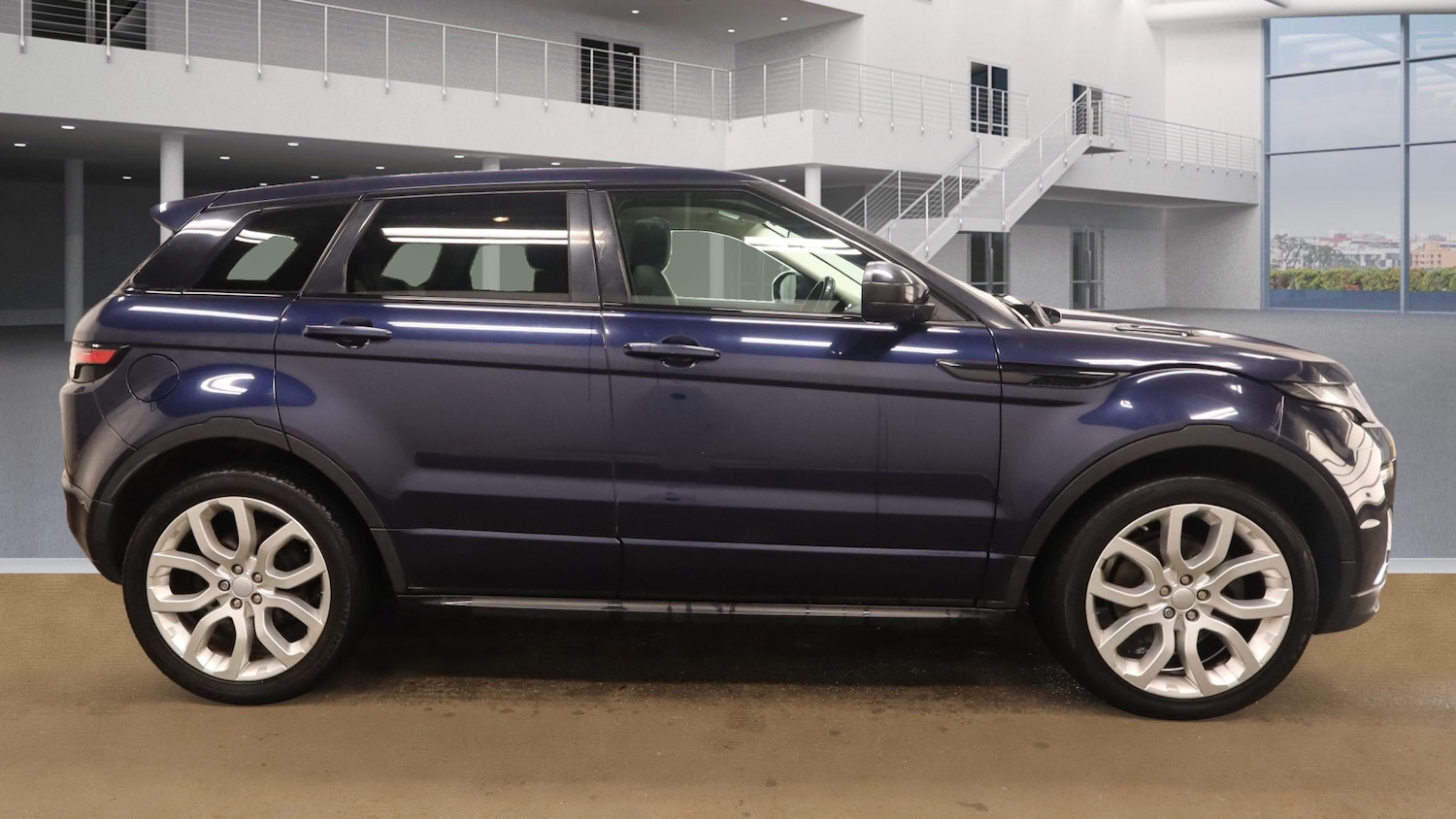 Used Land Rover Range Rover Evoque 2015 for sale - 77149494: Photo 5
