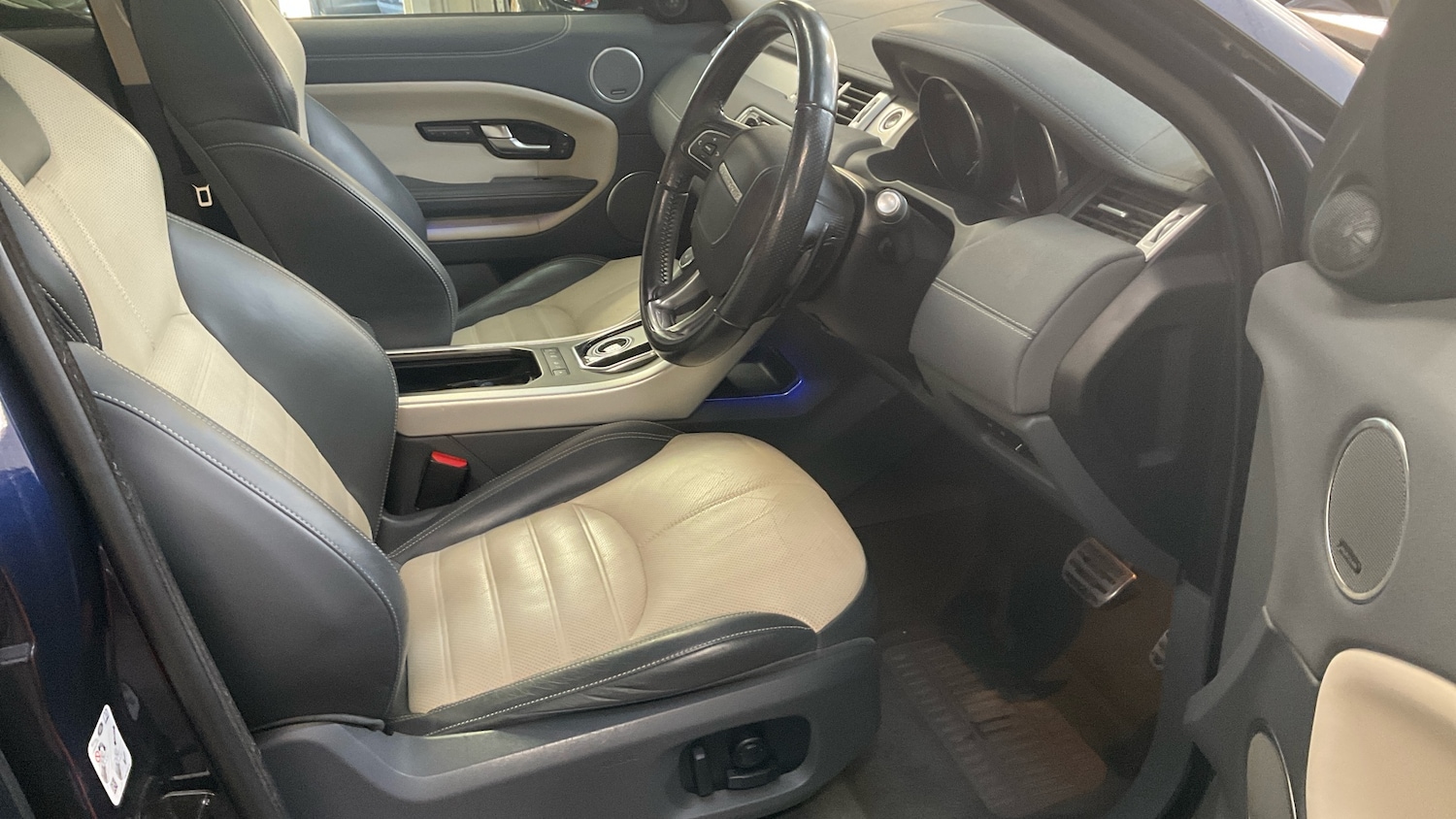 Used Land Rover Range Rover Evoque 2015 for sale - 77149494: Photo 9