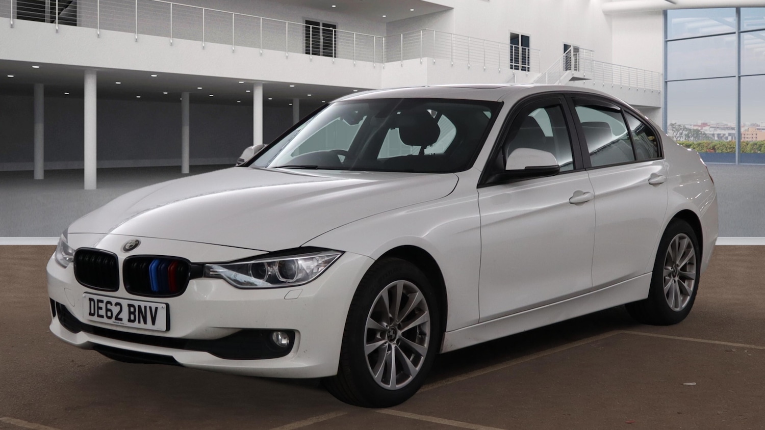 Used BMW 3 Series 2012 for sale - 76099637: Photo 2