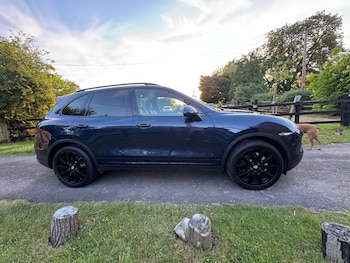Used Porsche Cayenne 2012 for sale - 78654723: Photo