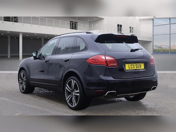 Used Porsche Cayenne 2011 for sale - 79140518: Photo