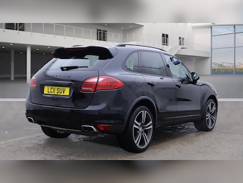 Used Porsche Cayenne 2011 for sale - 79140518: Photo