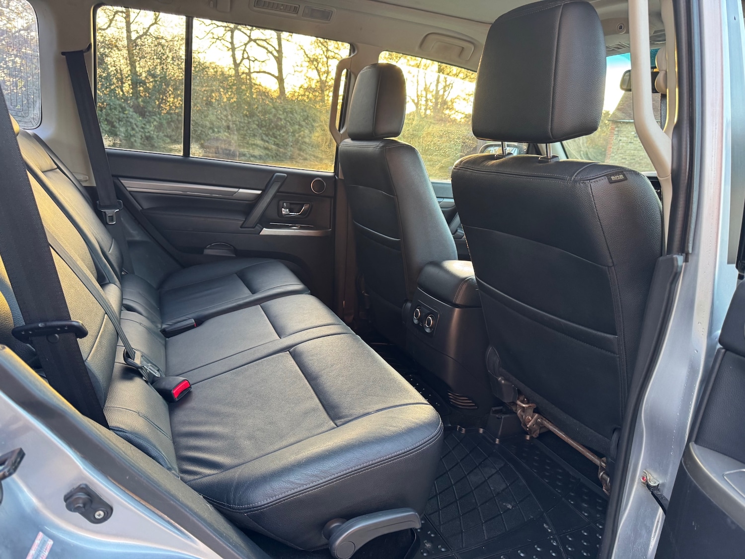 Used Mitsubishi Shogun 2015 for sale - 76588669: Photo 16