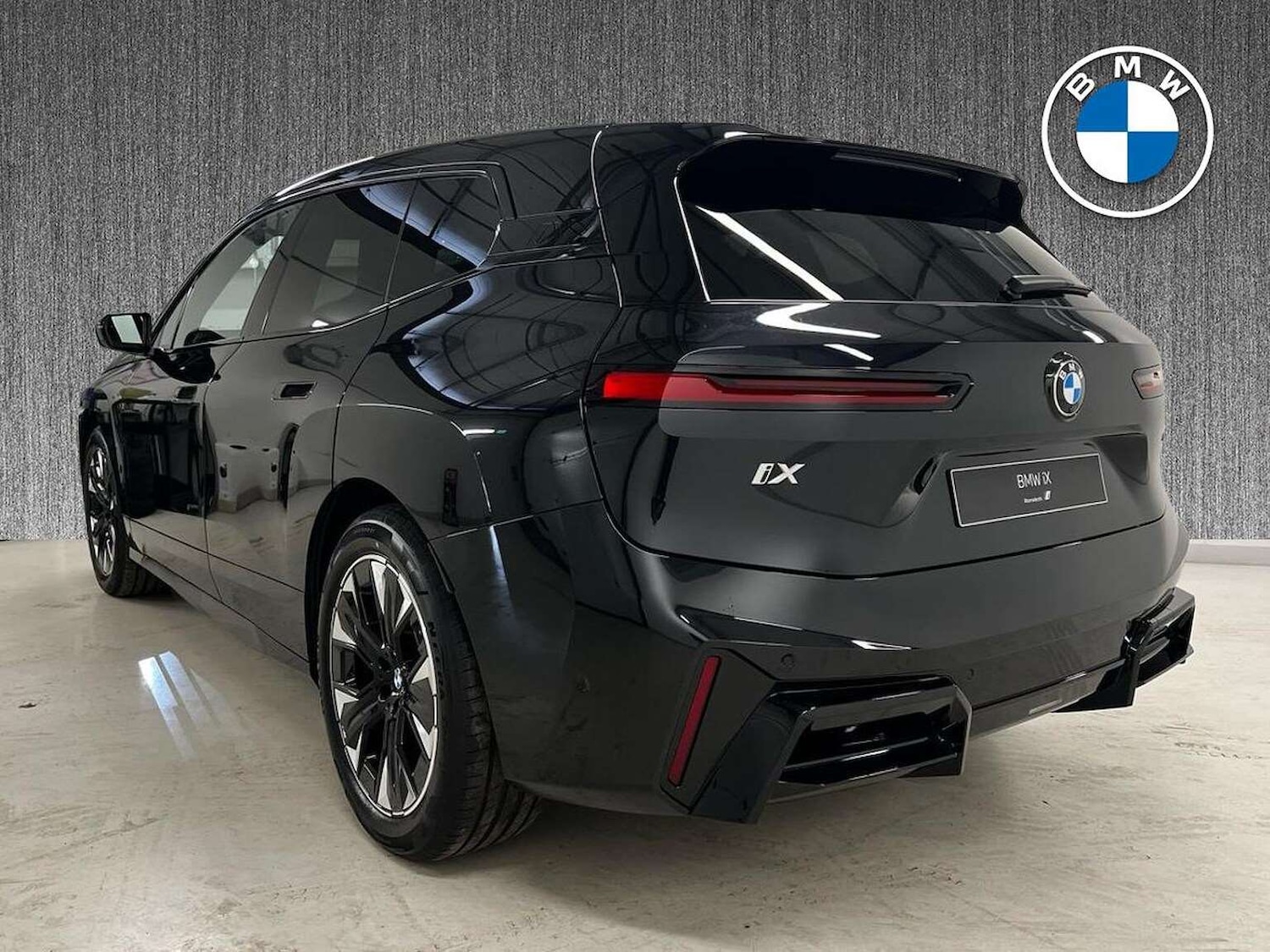 Used BMW iX 2025 for sale - 77488488: Photo 2