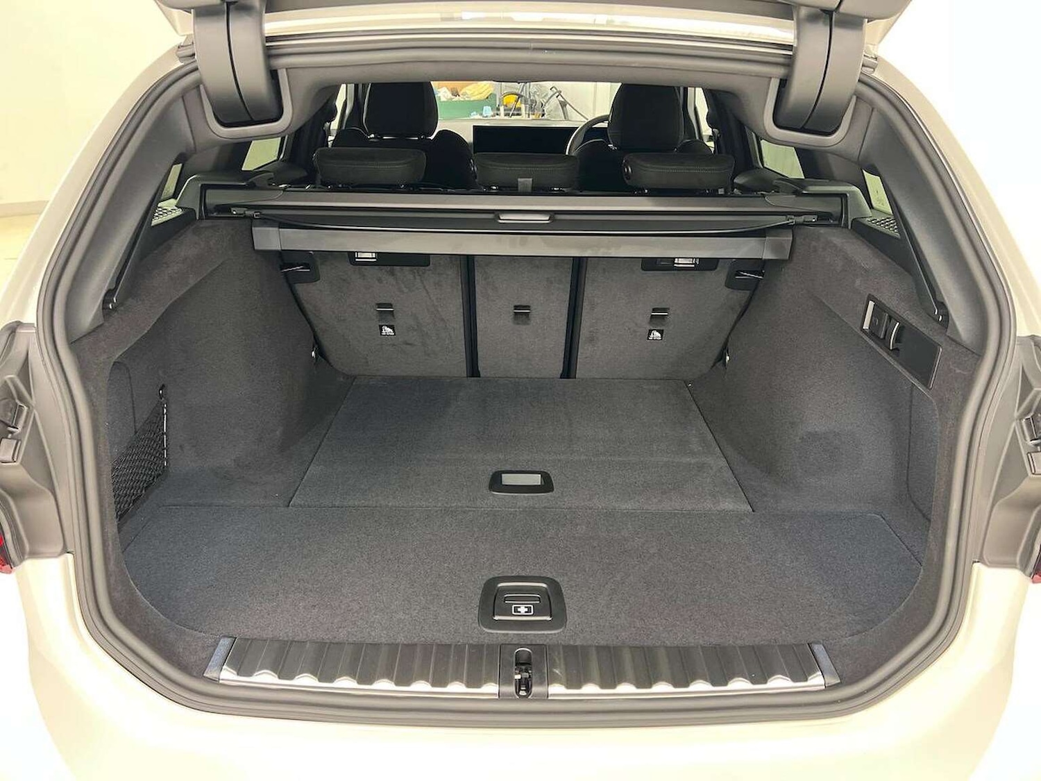 Used BMW 3 Series 2025 for sale - 76596312: Photo 17