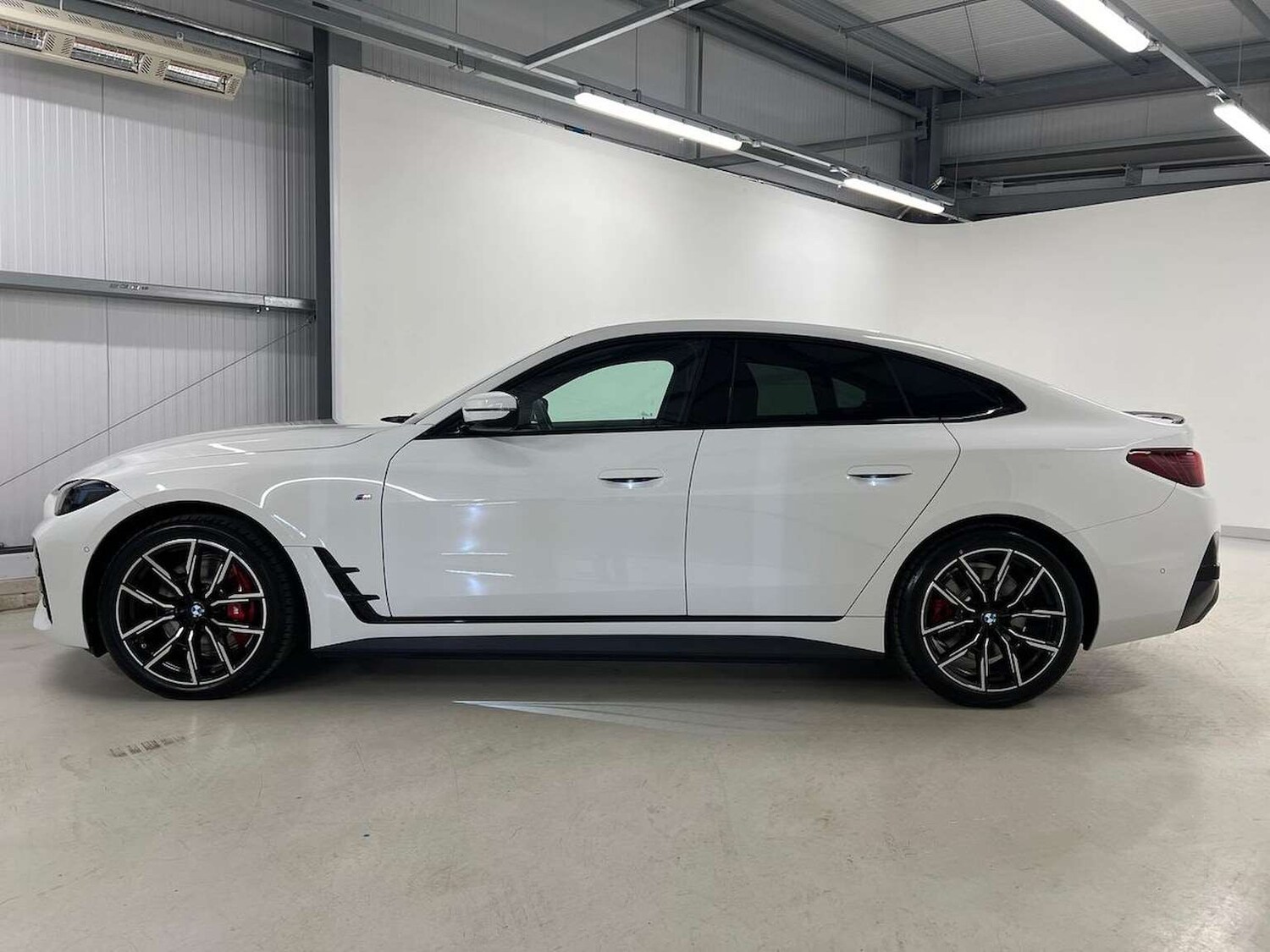 Used BMW i4 2025 for sale - 76596158: Photo 19