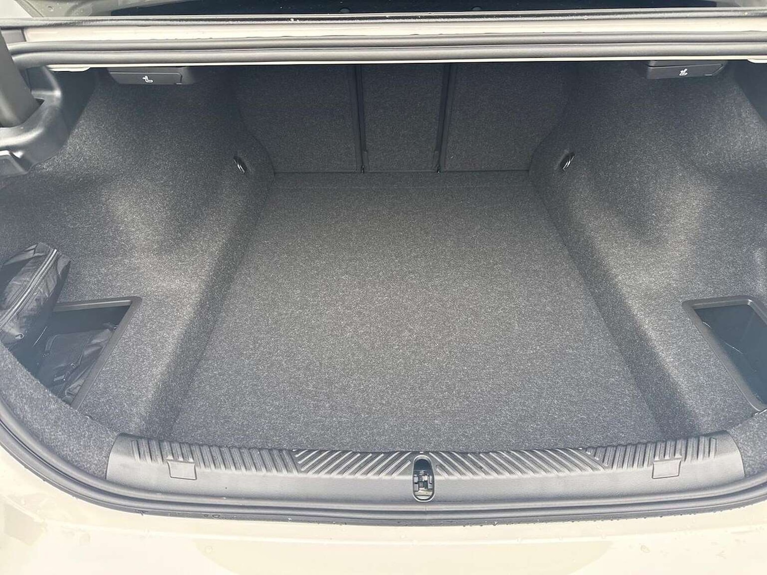 Used BMW 5 Series 2025 for sale - 76596144: Photo 18