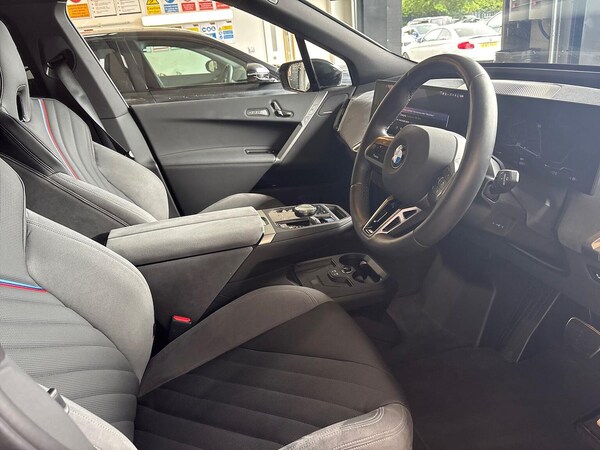 Used BMW iX 2025 for sale - 76253707: Photo 22