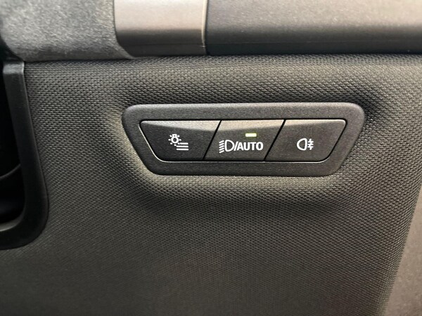 Used BMW iX 2025 for sale - 76253707: Photo 28