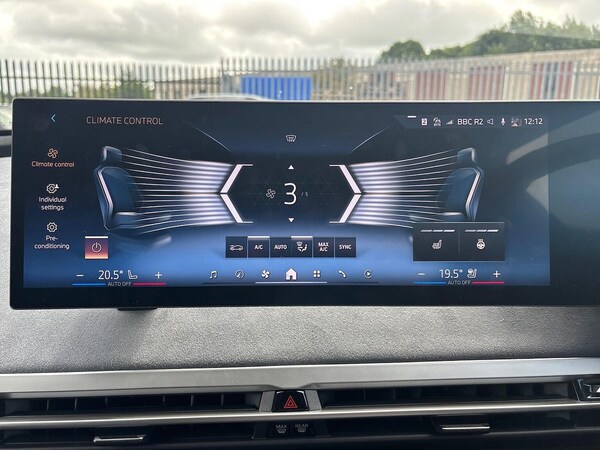 Used BMW iX 2025 for sale - 76253707: Photo 35