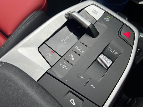 Used BMW iX2 2025 for sale - 76128947: Photo 14