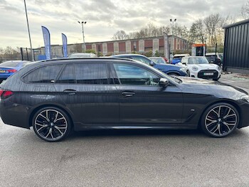 Used BMW 5 Series 2022 for sale - 77488576: Photo