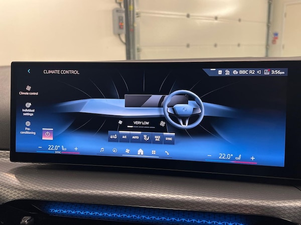 Used BMW i4 2025 for sale - 75436360: Photo 12