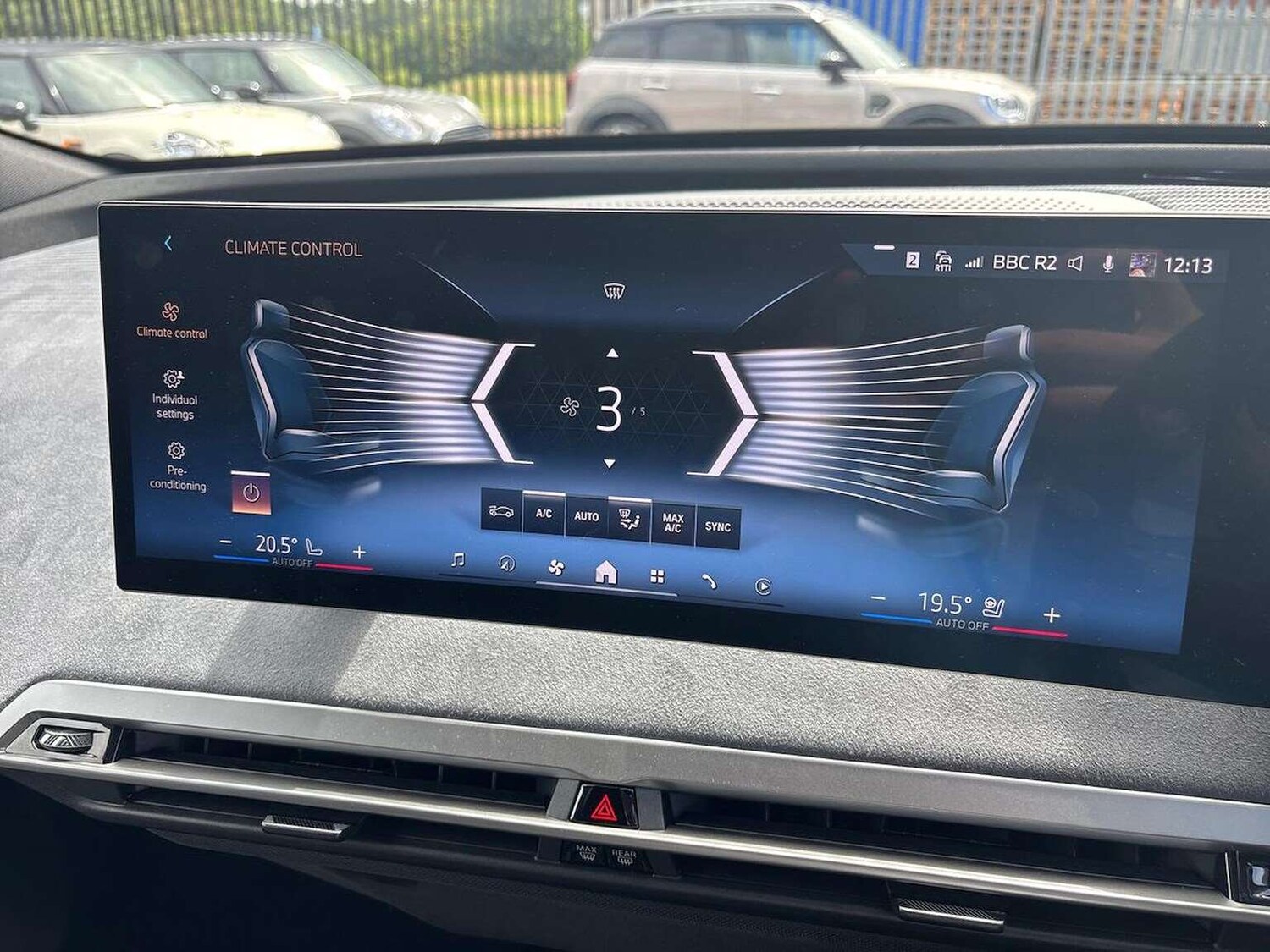 Used BMW iX 2025 for sale - 76596174: Photo 13