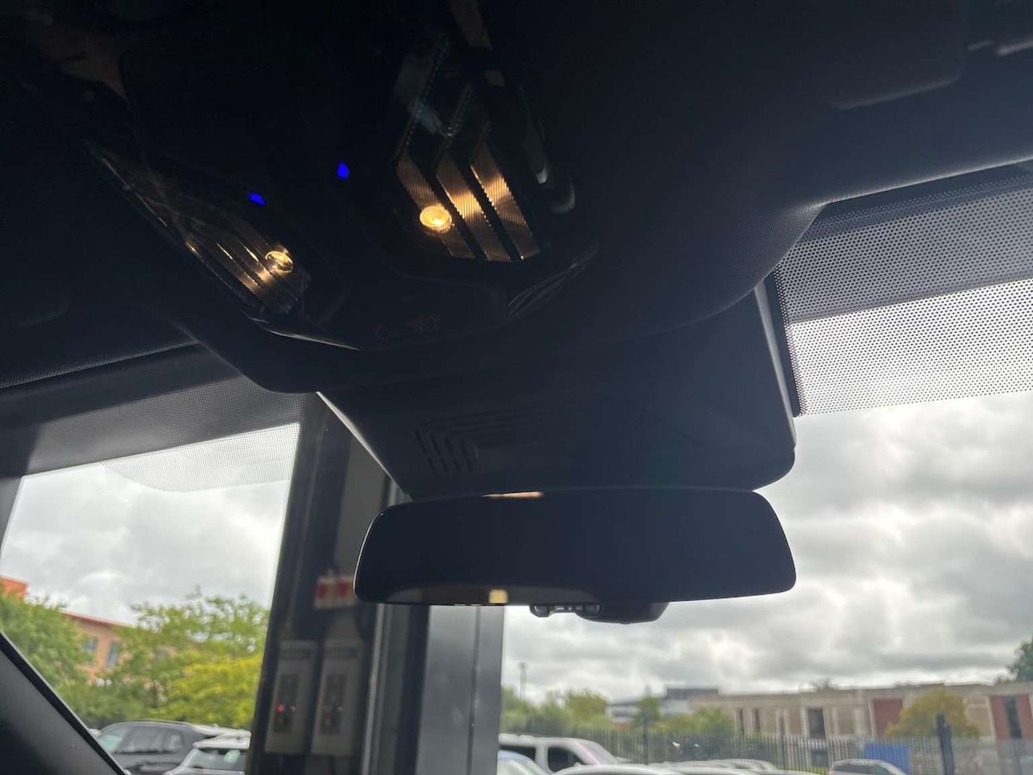 Used BMW iX 2025 for sale - 76596174: Photo 15