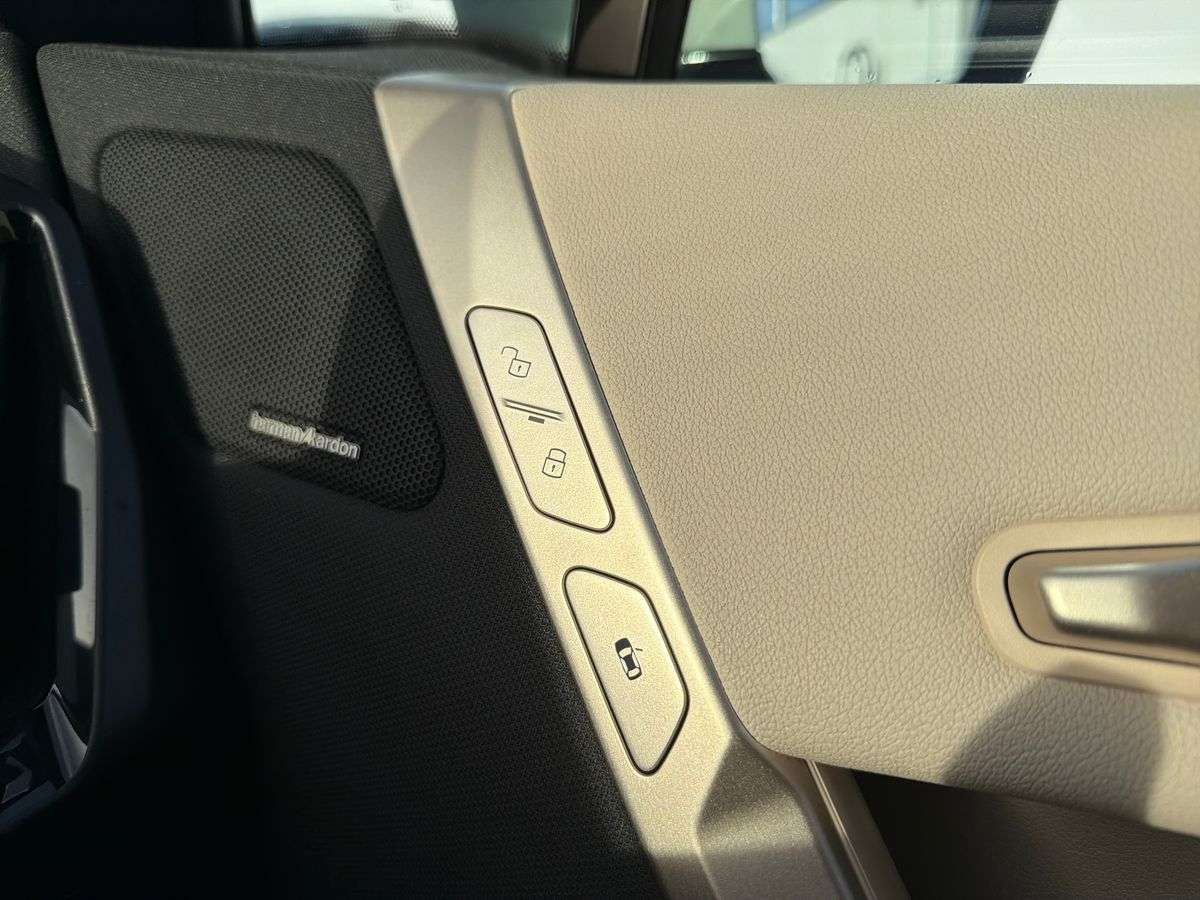 Used BMW iX 2023 for sale - 78135080: Photo 40