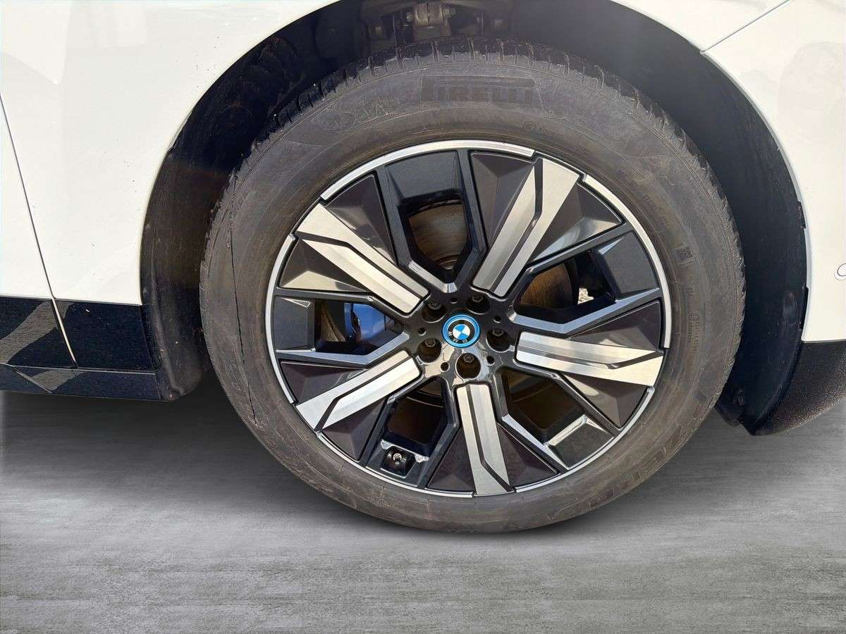 Used BMW iX 2023 for sale - 78135080: Photo 6