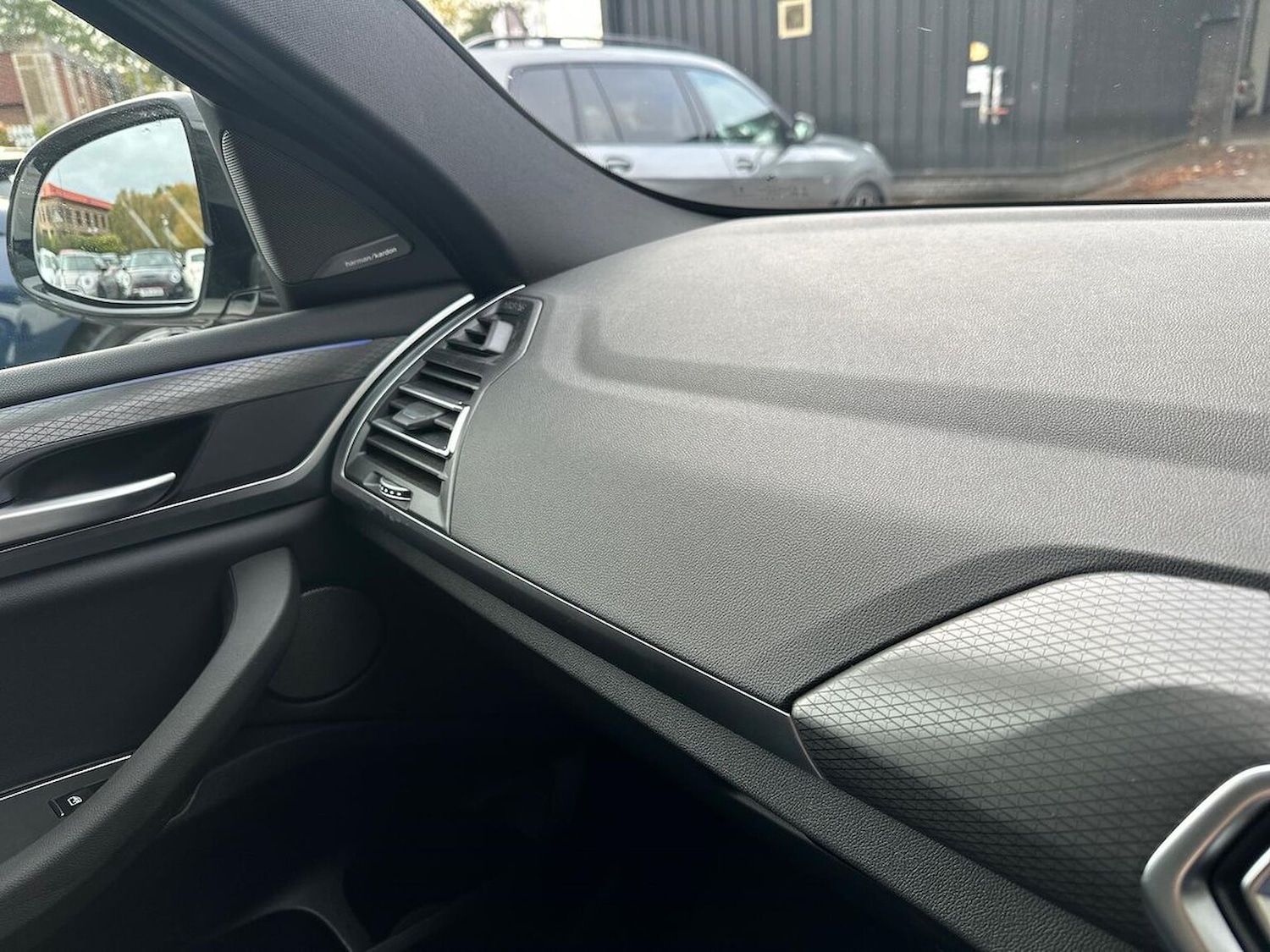 Used BMW X4 2025 for sale - 76450527: Photo 24