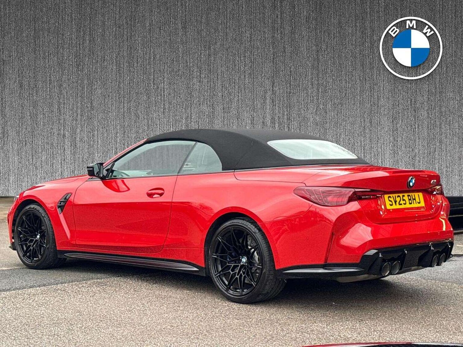 Used BMW M4 2025 for sale - 76596321: Photo 2