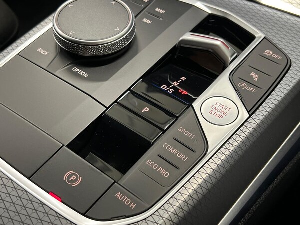 Used BMW 3 Series 2025 for sale - 76212085: Photo 22