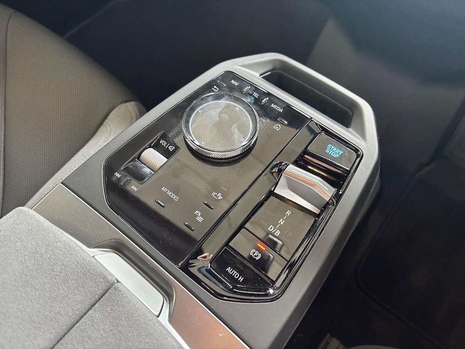 Used BMW iX 2025 for sale - 76699552: Photo 24