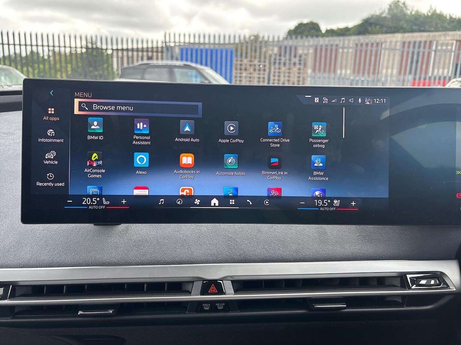 Used BMW iX 2025 for sale - 76699552: Photo 31