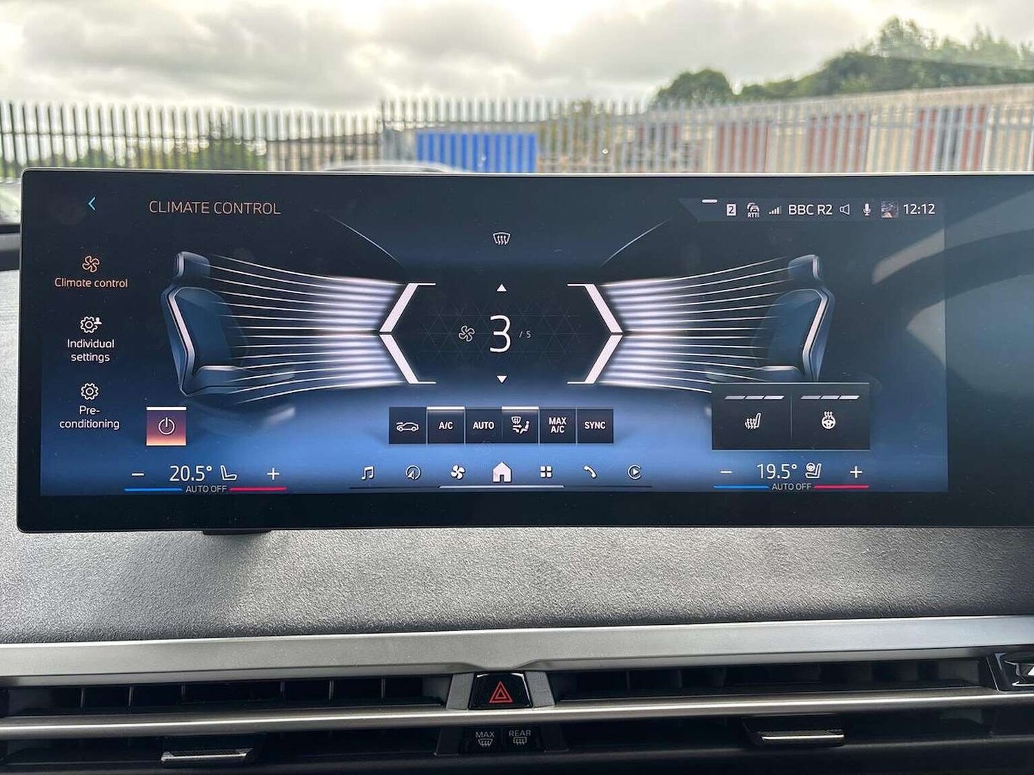 Used BMW iX 2025 for sale - 76699552: Photo 35