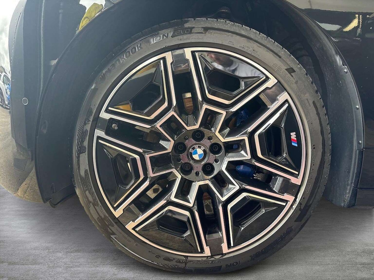 Used BMW iX 2025 for sale - 76699552: Photo 7