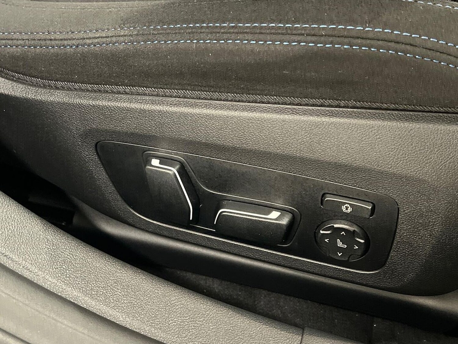 Used BMW i4 2025 for sale - 76149678: Photo 36